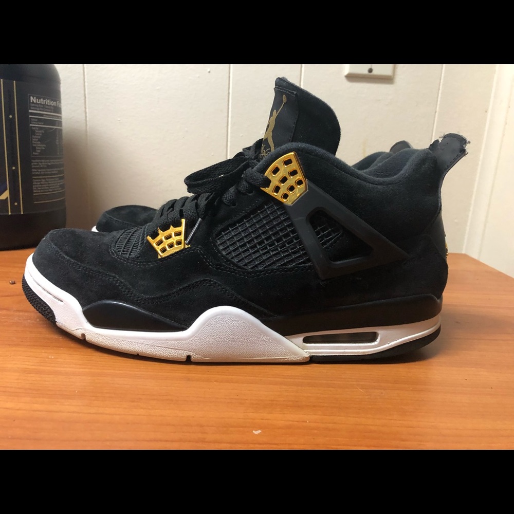 Jordan 4 Royalty